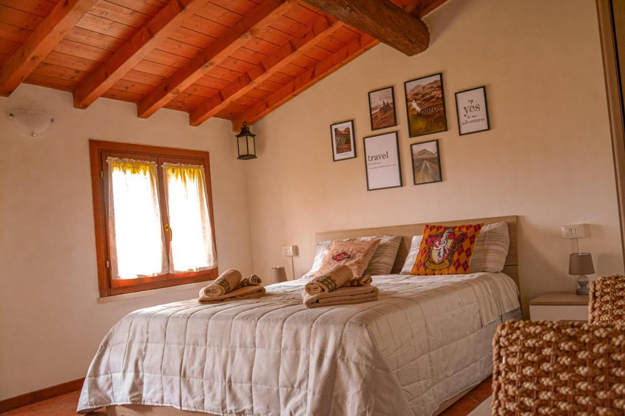 Il Paiolo Magico Apartment Valeggio sul Mincio Luaran gambar