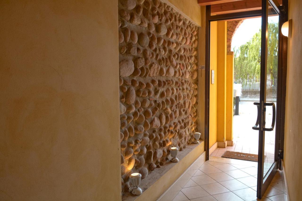 Il Paiolo Magico Apartment Valeggio sul Mincio Luaran gambar